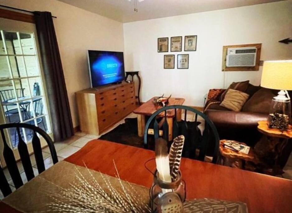The Hideaway At Bear Mountain Log Cabins Eureka Springs Εξωτερικό φωτογραφία